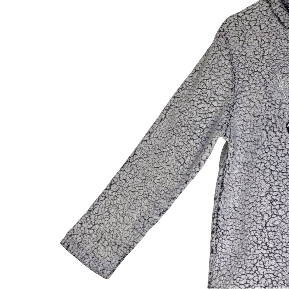 Disney The Night Before Christmas Gray Sherpa Fleece Jack Skellington Pajama Top - Picture 6 of 9